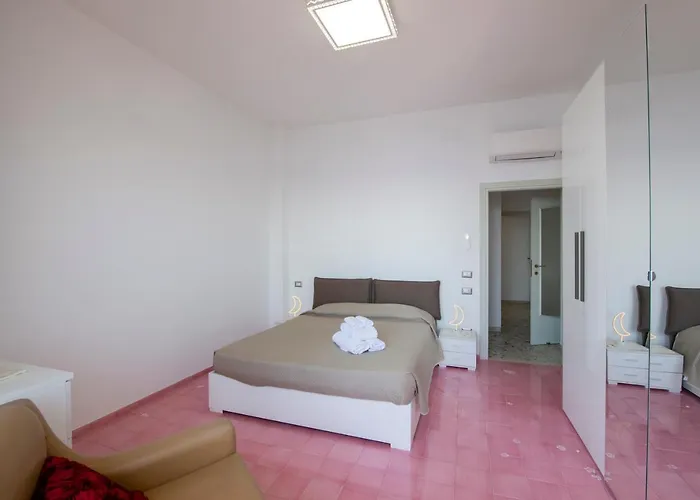 Lily House אמאלפי